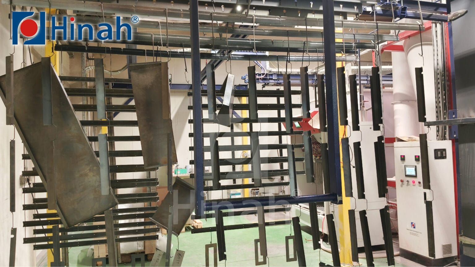 metal shelves in powder coating oven1-2